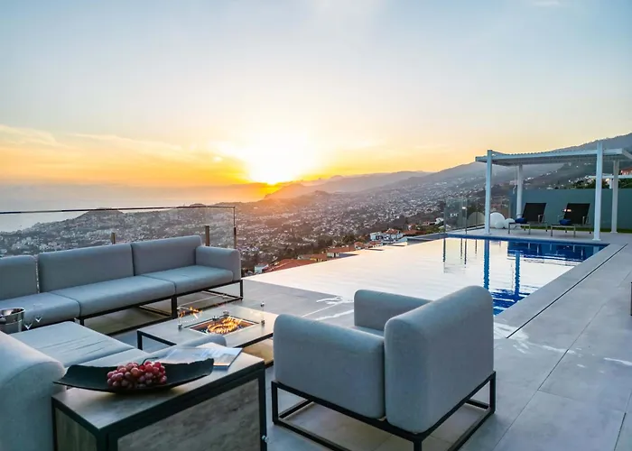 Boa Nova Branca By Lovelystay 丰沙尔